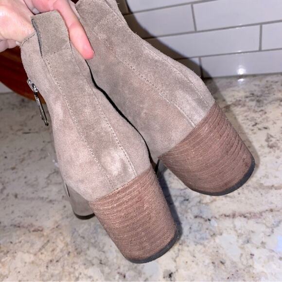 NWT $129 BLONDO Samara Waterproof Suede Boot Bootie Womens 9 No Box - Picture 9 of 12